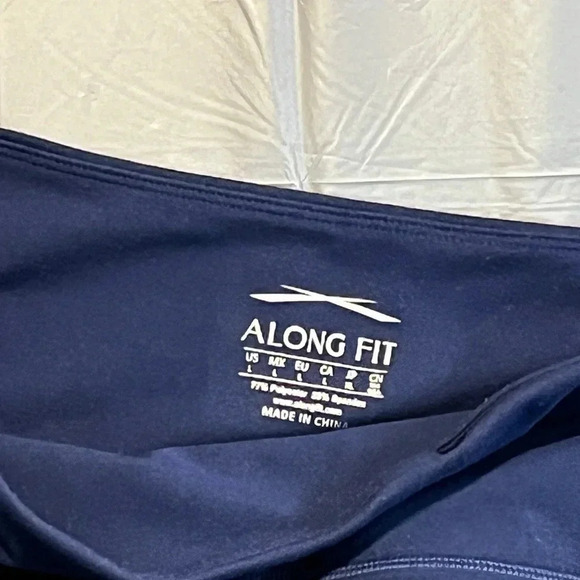 💙 ALONG FIT Navy Cropped Leggings – Women’s Small 💙 - Picture 3 of 3